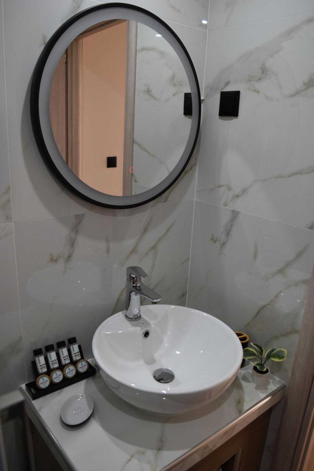 Pnoe Apartments Loutraki  Ngoại thất bức ảnh