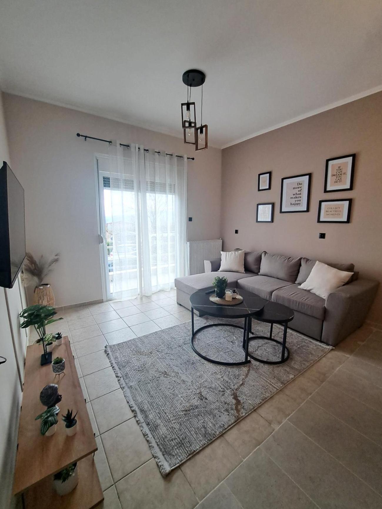 Pnoe Apartments Loutraki  Ngoại thất bức ảnh