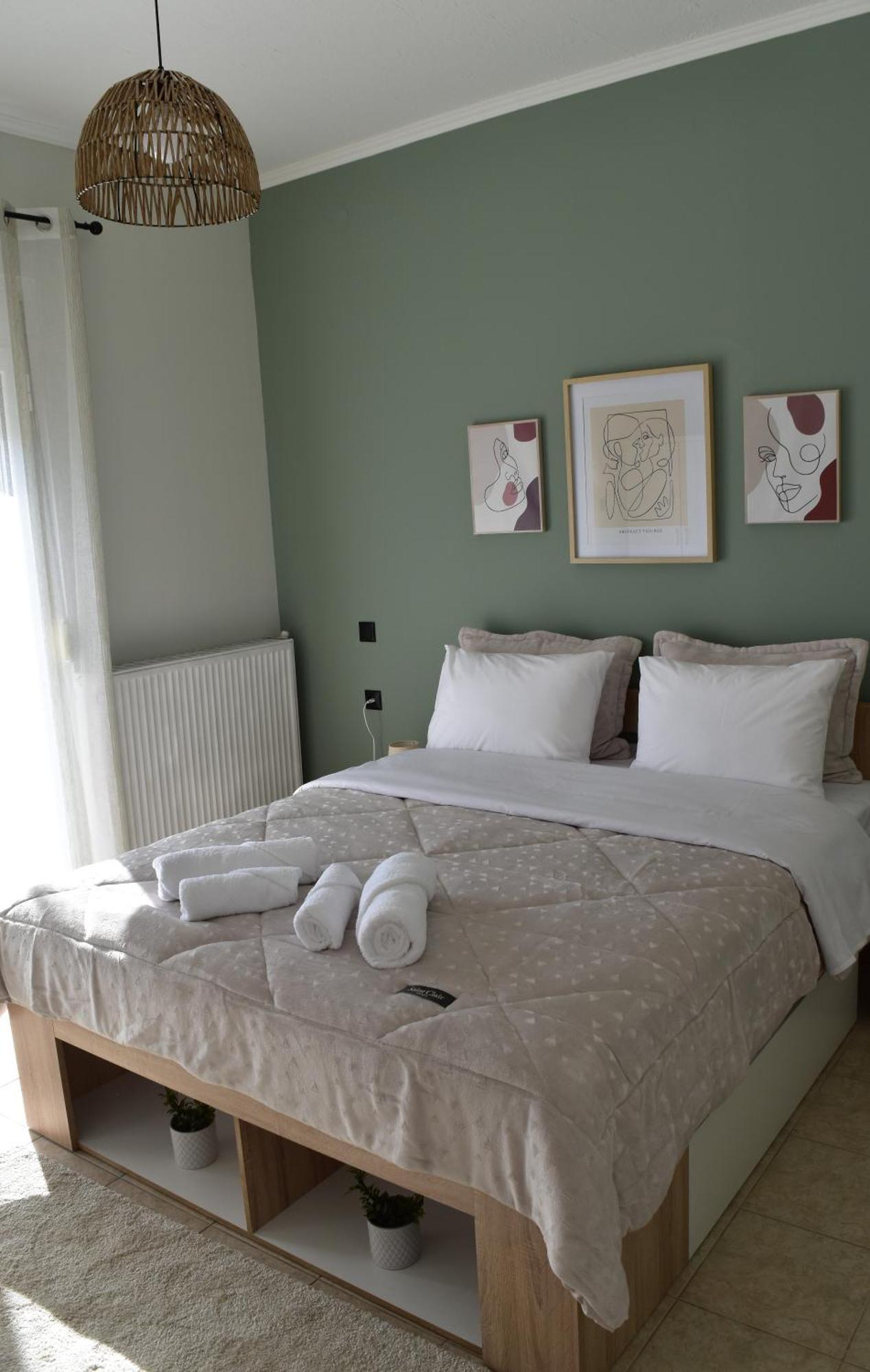 Pnoe Apartments Loutraki  Ngoại thất bức ảnh