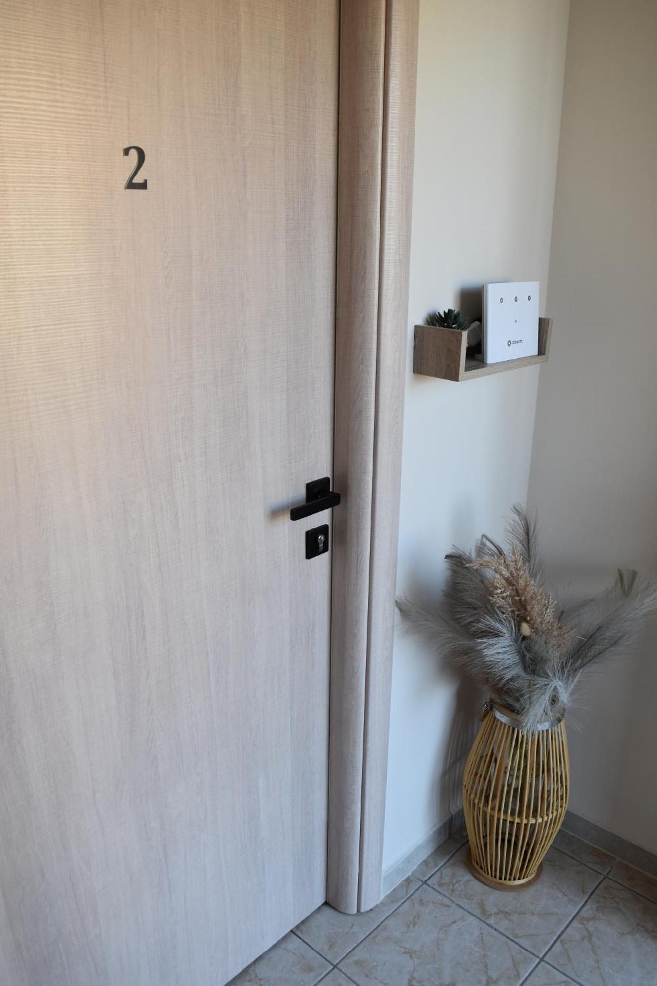 Pnoe Apartments Loutraki  Ngoại thất bức ảnh